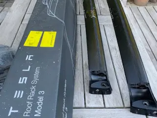 Tagbøjler til Tesla model 3