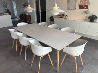 Spisebord fra Snedkergården