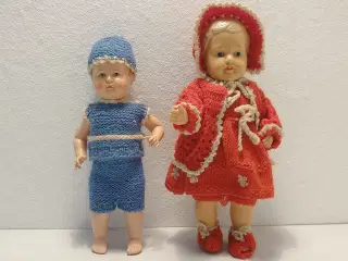 Skildpadde og Muslingedukke. H. 20 og 22,5cm.