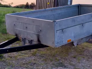Easyline kippi 200 trailer