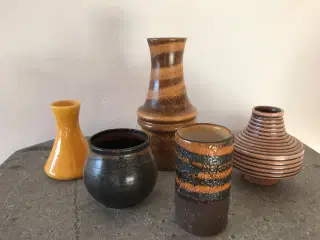 Samling små retro vaser