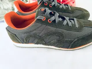 Sneakers fra Pieces i god stand 
