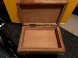 Cigarkasse alabast retro