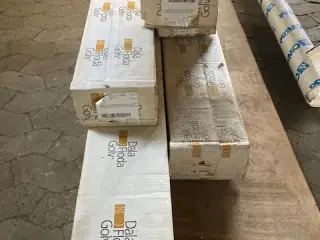 Hvidpigmenteret fyrretræsgulv