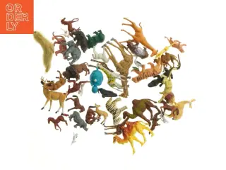 Samling af plastdyrfigurer