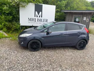 Ford fiesta titan model med jbl lyd system