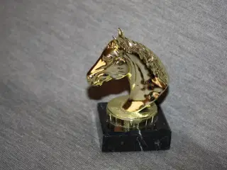 Figur / brevpresser hest højde 10 cm