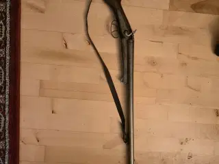 Gammel kaliber 12. haglgevær 