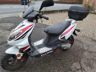 Keeway scooter 