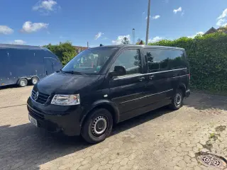 VW Multivan 2,5 TDi 174 Highline Tiptr.