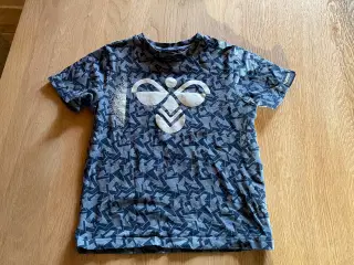 Hummel t shirt str. 110  og andet tøj i 110