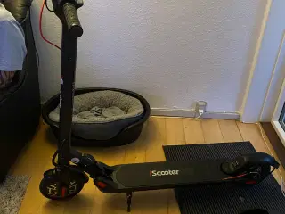 I scooter el løbehjul