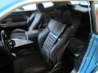2010 Dodge Challenger SRT- 1:18 