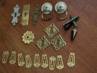 Antikke nøglehulsbeslag
