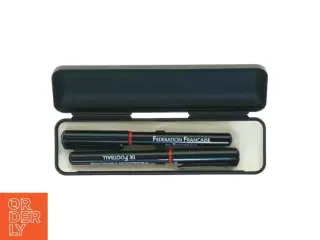 Pen-etui med kuglepenne (str. 17x5x2,5 cm)
