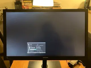 Samsung 27" 2k screen with mount