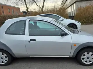 Ford Ka 1-ejers kun kørt 71.000km Rustb./2. år