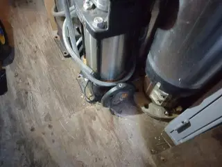 Grundfos Pumpe m Motor 5.5 KW