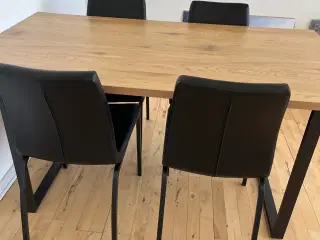 Spise bord og stole