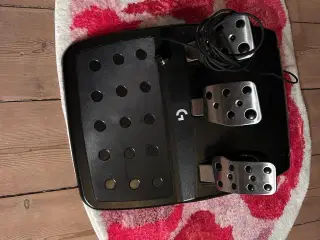 Logitech g923 rat og pedaler