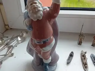 Spansk håndlavet Lladro julemand i porcelæn.