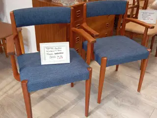 Ny polstret Fritz Hansen armstole i teak 
