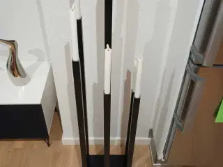 Flot gulvstage fra Bolia. 130 cm. høj