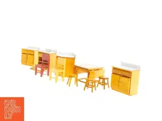 Dukkehus møbler (str. 3,5 cm til 9 cm høj)