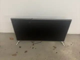 Defekt TV sælges billigt 