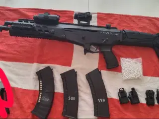 Airsoft Cyma Platinum CM.103