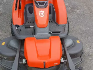 Havetraktor huskvarna r320x awd 