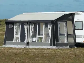 Isabella Universal 420 helårstelt