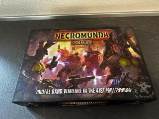 Necromunda Underhive + Foam insert