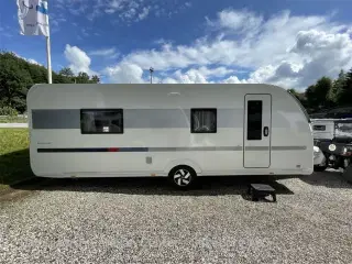 2022 - Adria Adora 613 HT   Enkeltsenge-Endebad-Gulvtemp