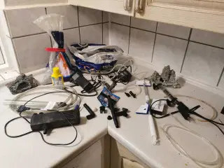 Akvarium med tilbehør 