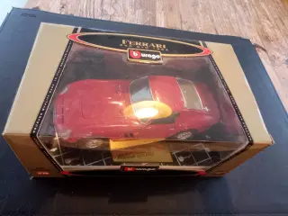 Ferarri GTO 250 årgang 1964  1 : 18 Modelbil 