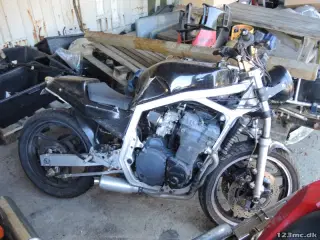 Suzuki GSXR 750