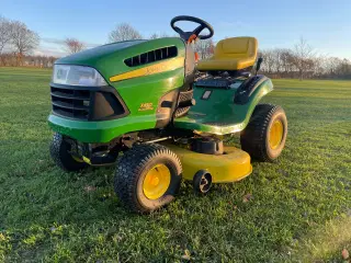 John Deere X110 