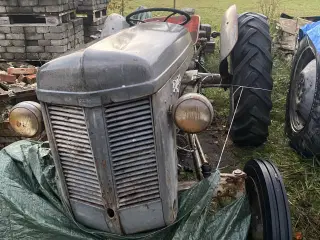 To stk. MF 26. Ring på nr. 40959567. Mvh Henrik 