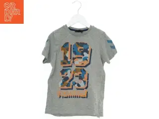 T-Shirt fra Hummel (str. 134 cm)