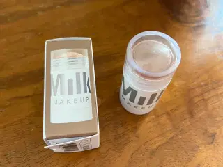 Milk highlighter