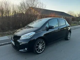 Toyota Yaris 1,0 Benzin 2013 Km 176.000