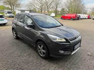 Ford Kuga 2,0 TDCi Titanium 4x4 Powershift 163HK 5d 6g Aut.