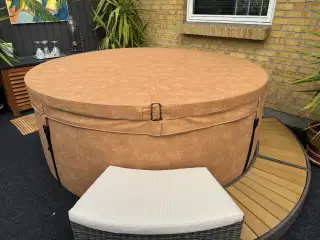 Spa Softub Resort 300+