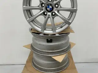 16" org. BMW Alufælge "V Speiche 390" 4STK A64432 BMW E46 E87 E90 E91 E92 E93 E81 E87LCI E90LCI E91LCI E92LCI E93LCI F30 F31 F36 F30 LCI F31 LCI F36