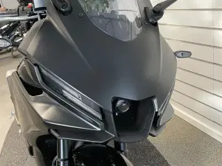 Yamaha YZF-R3 Midnigt Black