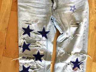 JEANS med HULLER - STARS'N'STRIPES - håndpyntet