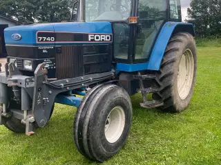 Ford 7740