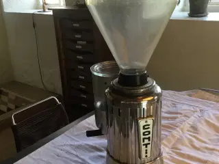 Kaffekværn Conti (retro)