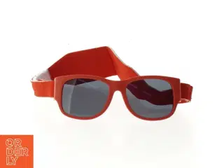 Solbriller med strop (str. 11 x 4 cm)